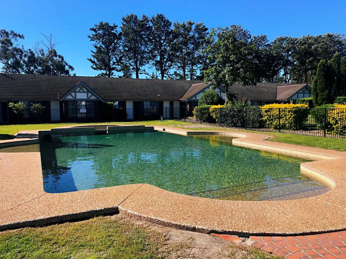 Sir Francis Drake Motel Heatherbrae Екстериор снимка